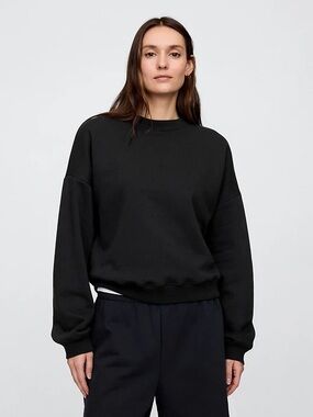 GAP Black Relaxed Wedge Crewneck Sweatshirt